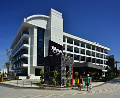 Valentine Resort Hotel
