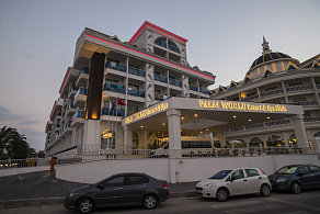 Palm World Side Resort & Spa